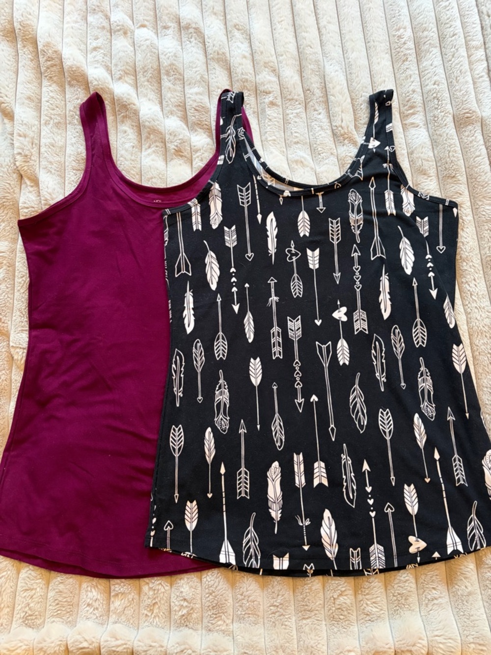 No Boundaries 2-Pack Tank Tops - Black Arrow Print & Berry